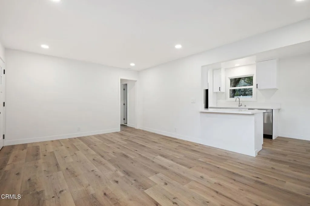 2457 Chiquita Lane, Thousand Oaks, California 91362 home-pic-5